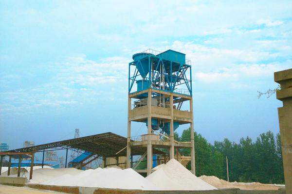 Silica sand classifying