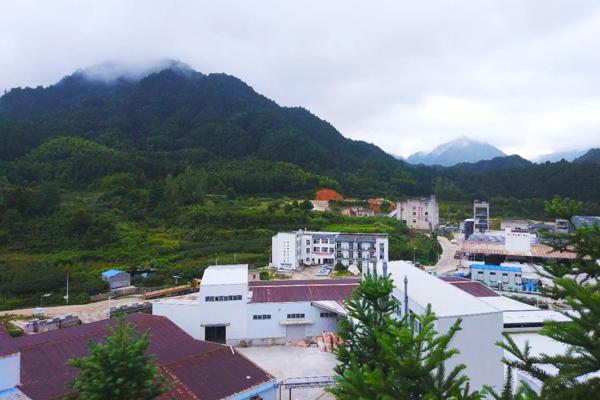 Silica sand processing and washing plant